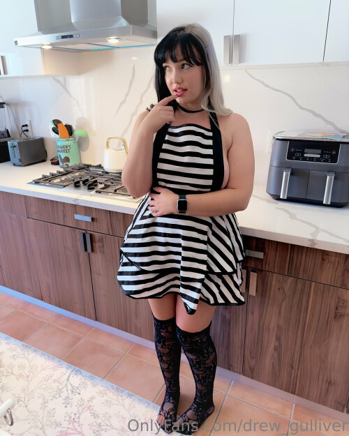 DrewGulliver 08.29.23 i.Got.A.New.Apron.0599043c7adc309611