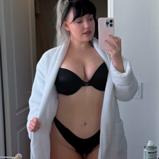 DrewGulliver_09.25.23_filming.Some.Content.Today.28b9a6be70f8f13f45e99e7a94a21d95d