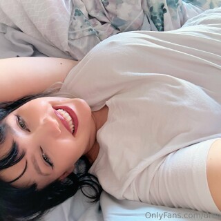 DrewGulliver_09.26.23_im.In.A.Snuggly.Mood.Today.4c9e1390a661d7d74de230f72ab8ee8b8