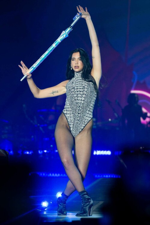 Dua Lipa Booty Onstage 3