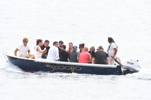 Dua Lipa out in Nerano Italy 06 11 2024 16 783ec5bf4f082af7