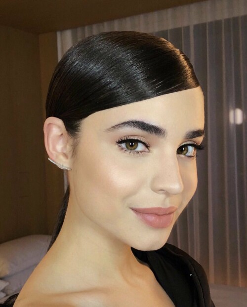 DyIfN0iWsAAS9Mn35e35ec99933ce77