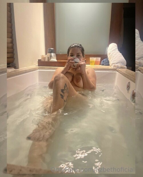 E158211F 4C9E 4874 AF4E 3406AFA120CB