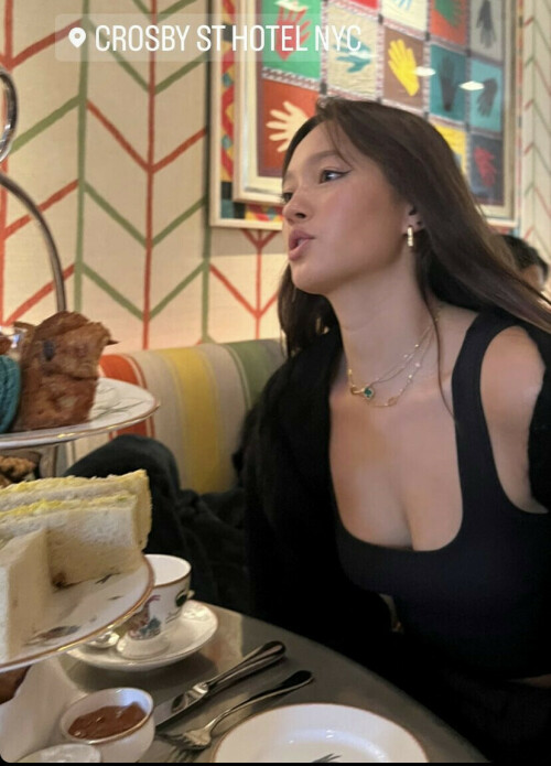 E18E4AF3 F8A1 4BD3 95C8 DD383C53F1BC