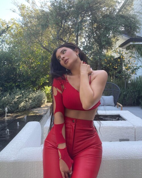 E19FD1CB 691F 418B B086 54A4558EE7C4