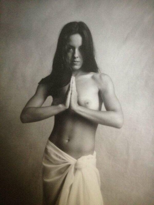 E1AF3C14 8764 48FE 8283 E3E0108143B34257fde7032efd9e