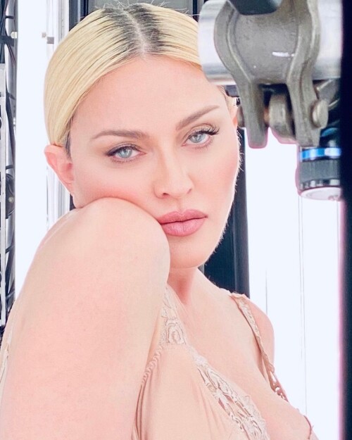 E1Nj71TXEAU73Free51bb961fab363a