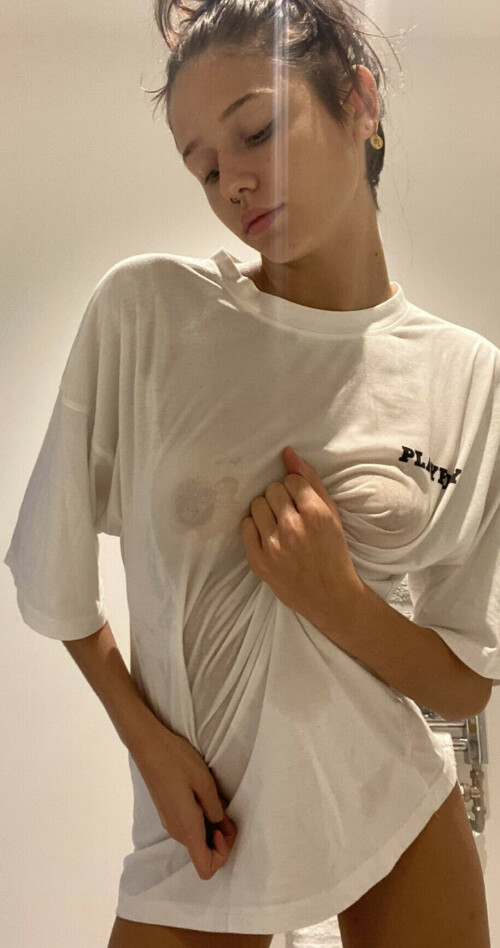 E2101096 9210 4E71 9A0A 5CBF9C965418