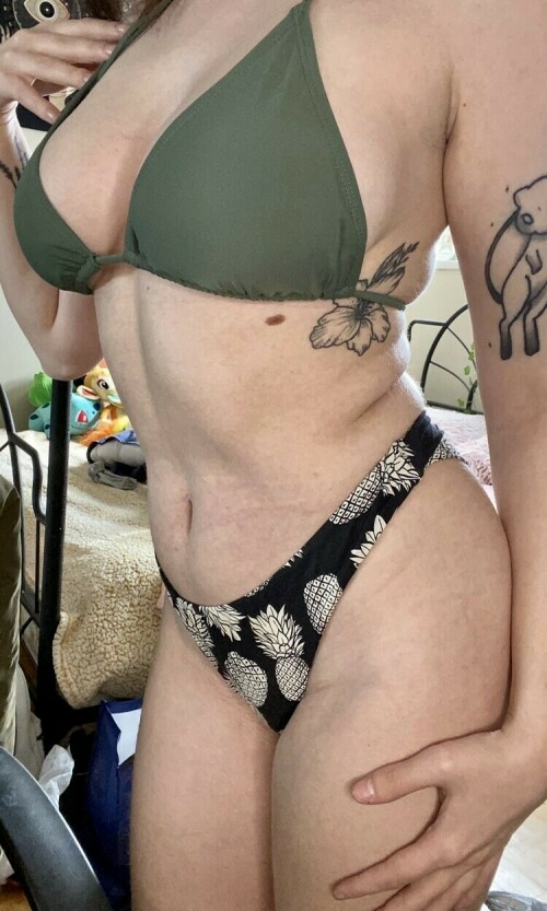 E405FE0F 950B 4E39 B7CA 027613FFDD18