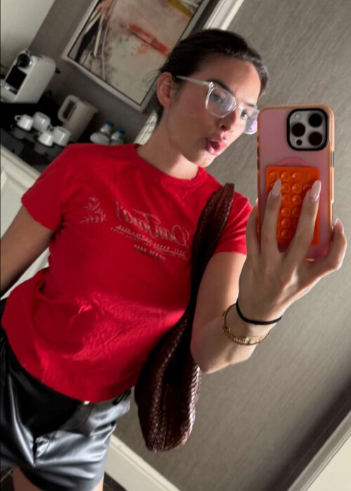 E413435F FEF1 4E30 AC3B 63001577877465e064d96d4fb25f