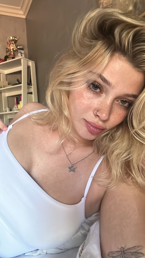 E439EFF5 1F1E 4A8A 99DA E918B11F7FEEdf07ecb60e477e78