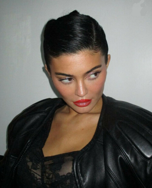 E514B7E6 828B 49A9 BE90 B18E5A2B0365