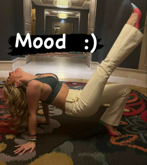 E65261A2 B1DB 485C B13A EA922F5CA9E2