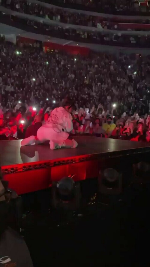 E6FD62D1 7E27 4715 88E7 0C3C7B7F967B