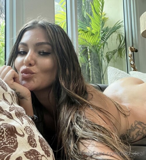 E829DFC9 8CD5 4943 9C95 C1EEC750D168