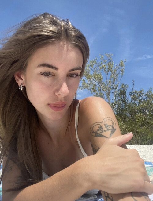 E8F40BBC 2A9B 4803 B547 CD0D3CD6FD57eb6442d591b05013