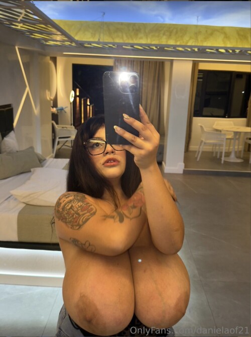 EBD8FB9E F4CB 4A5B ADA0 75BFB29FADEF927f7eb83c0c3bbc