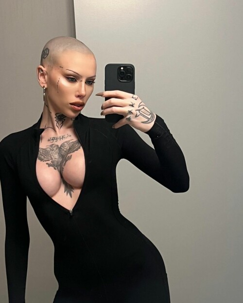 EC1C1A7D 9072 417E B8A7 8CDA074D5F63