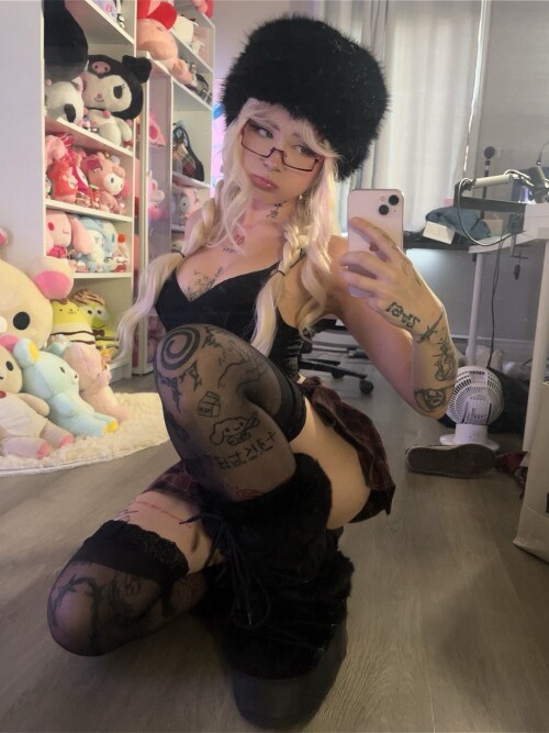 ECA528F0 2493 4E82 8927 7F43FADBECB03c0456d8b0699477