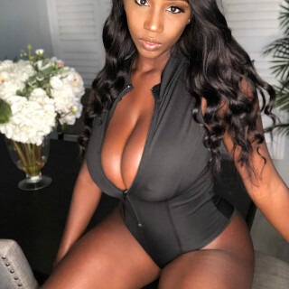 EE-Ellie-026-9-1539x2048d4c4867e22562b31