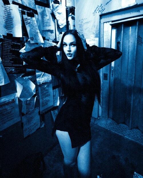 EE9F4C11 A694 46CF BCAB B450F6F39AC2