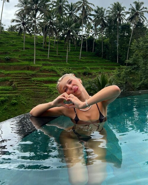 ELENA ZOE 23.01.2024.115f369de563d72fa