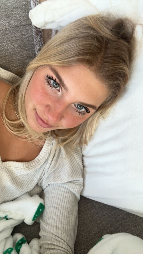 EMMAYgWxYf26GYjuTTFTz.102315ea80f6d6a84ed0