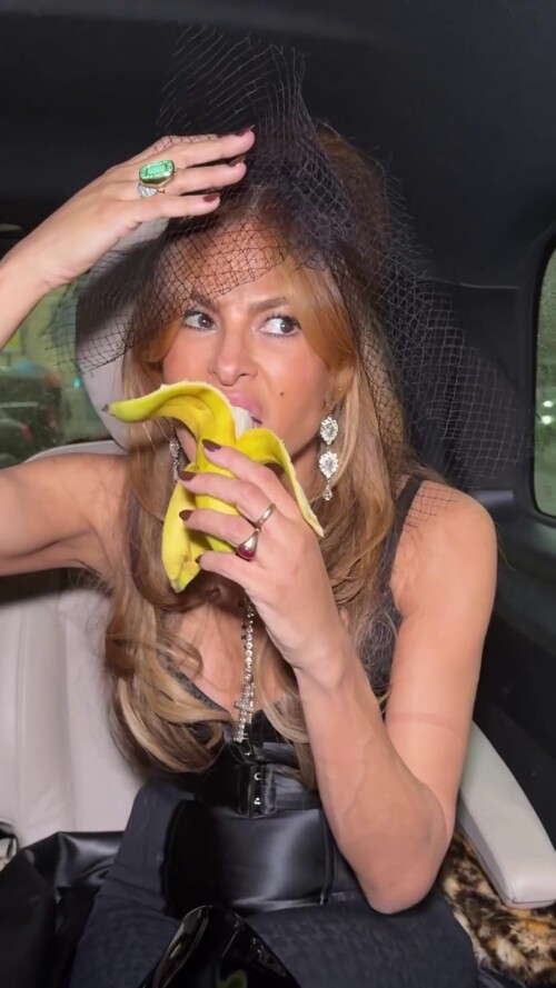 ENegrq2NXYQ1fa1c469f7abb6d9