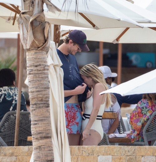 ER-15149dcf20554d1804