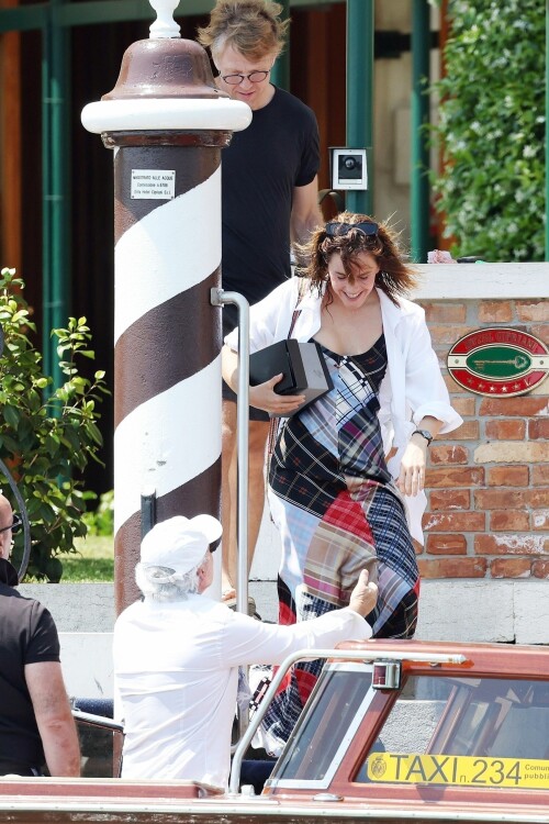 EW 21 9f4211f6580d3b98