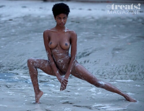 Ebonee Davis Fantastic Naked Body 14c7bca10a28d7b3dd