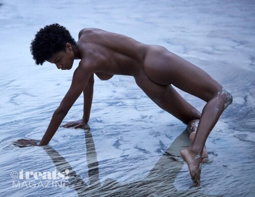 Ebonee Davis Fantastic Naked Body 2336eef468d6c56a11