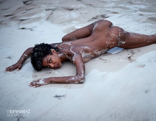 Ebonee Davis Fantastic Naked Body 407fc7e78a91d9a30