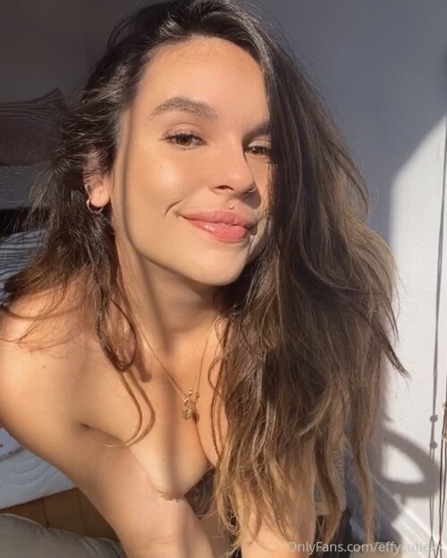 Effy-244bb6c78e9f604f715