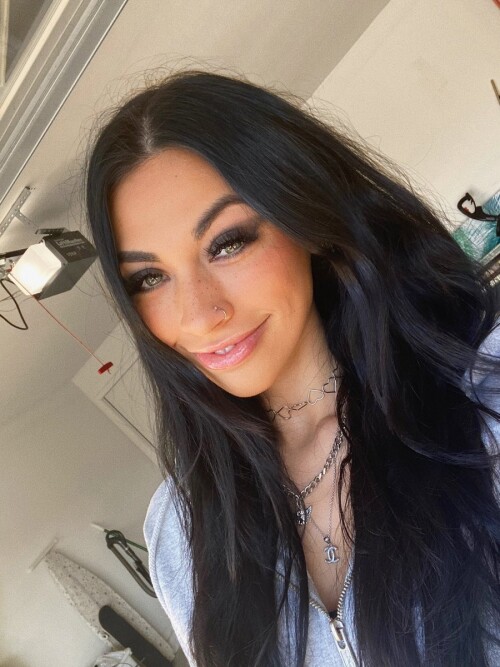 Ejhl8cEU8AAvWcX9c472b2614ab9e25