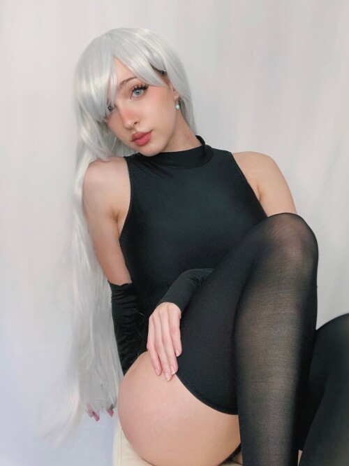 Elizabeth Liones II 30