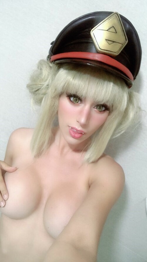 Elizabeth Rage Nude Toga 32