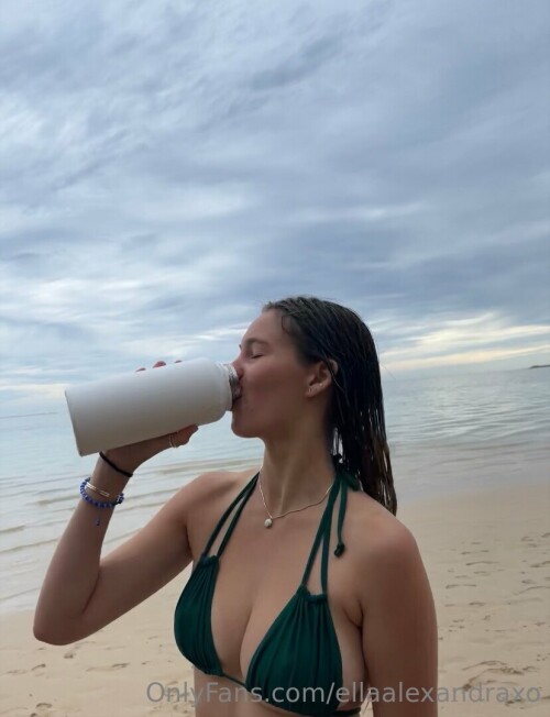 Ella-A-4260acb2d743ef1ca