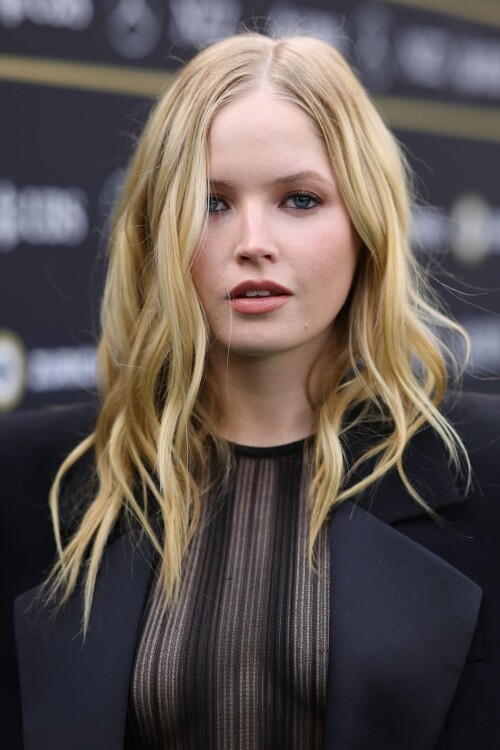 Ellie Bamber 20th Zurich Film Festival 2024 009aabecbd4aeba63f7