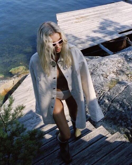 Elsa Hosk Sexy 95a10ee19f4a06f50