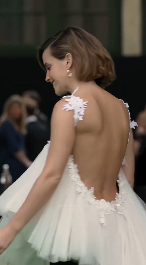 Em-Wtsn-Short-Vids-Imgs-No62fc9c0d9e21d8c02