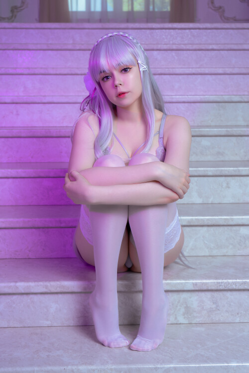 EmiliaFan104b09e16be4d20ae2