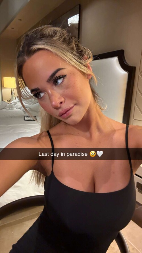 Emily Elizabeth 433fa27582f28613b