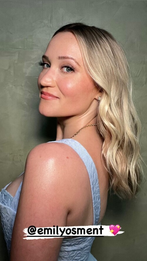Emily Osment 1ffe9889db066e5b5