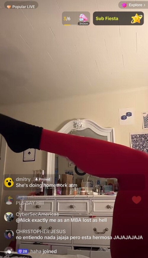 EmilyL 6312814048f49f8a7