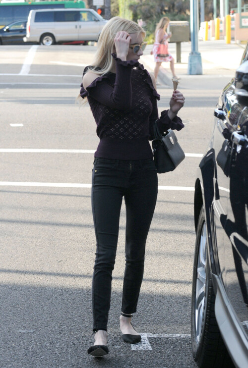 Emma Roberts is spotted out in Beverly Hills 19