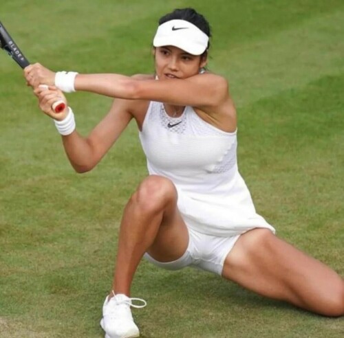 Emma1002331625576095950640192078e7fc2cc7bb8