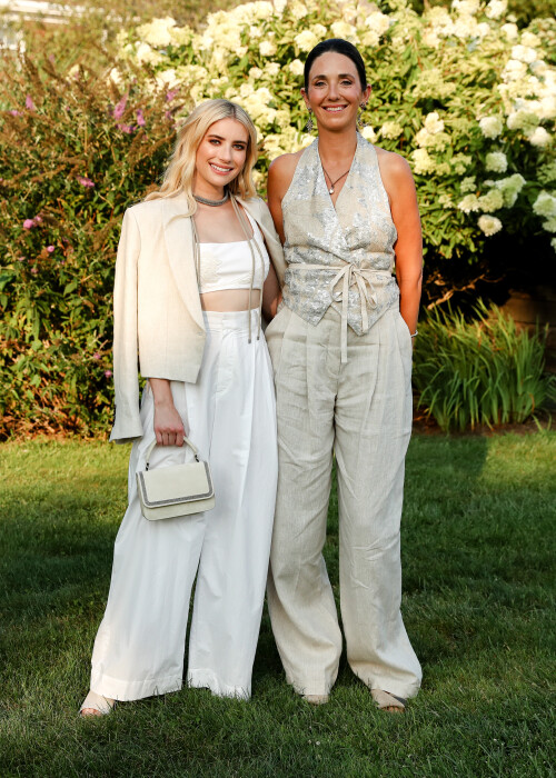 Emma_Roberts_at_Brunello_Cucinelli_and_W__lffer_Estate_host_an_intimate_evening_in_the_H__15_16a66963c10f5609.jpeg