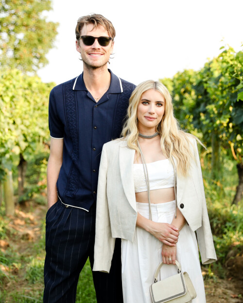 Emma_Roberts_at_Brunello_Cucinelli_and_W__lffer_Estate_host_an_intimate_evening_in_the_H__24_4ad9fb5ab3c6defe.jpeg