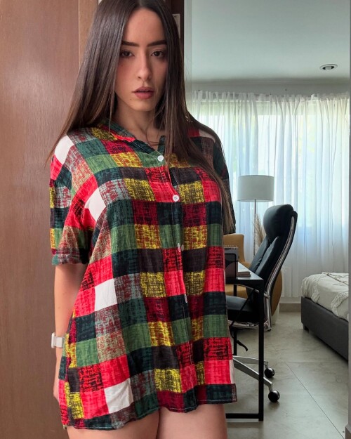 Emyii-515030dfbc148583e9